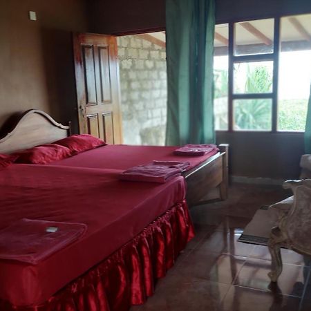 Sea Bay Resort Wennappuwa Esterno foto