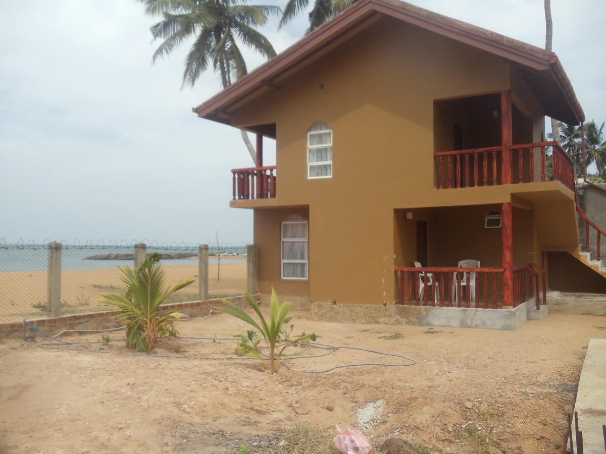 Sea Bay Resort Wennappuwa Esterno foto