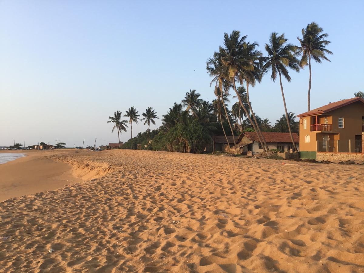 Sea Bay Resort Wennappuwa Esterno foto