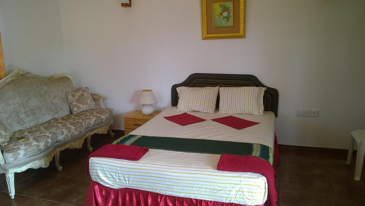 Sea Bay Resort Wennappuwa Esterno foto