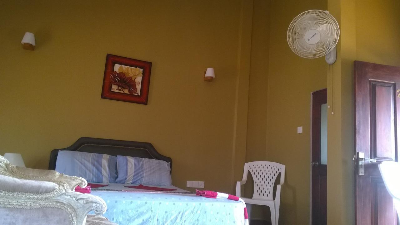 Sea Bay Resort Wennappuwa Esterno foto